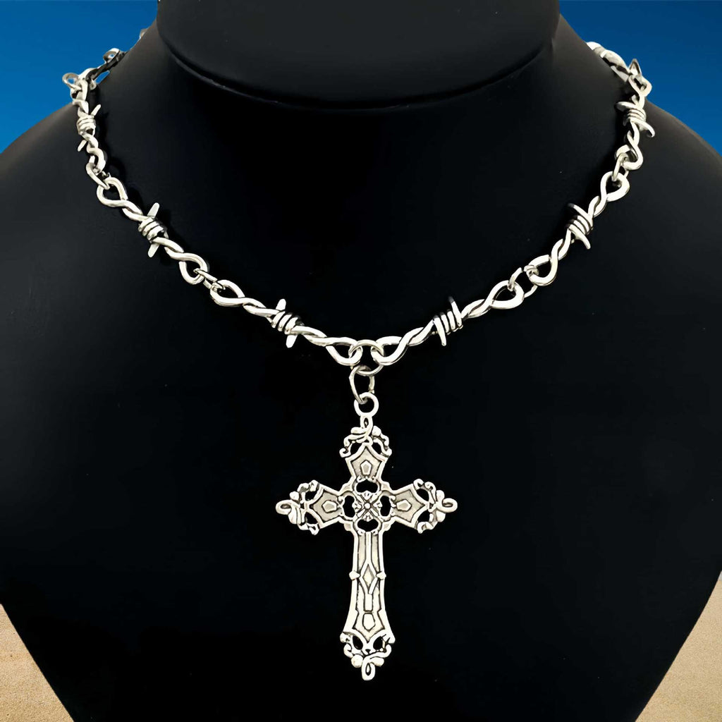 Thorny Barbed Necklace Unisex Accessory Punk Gothic Heart Unique Pendant