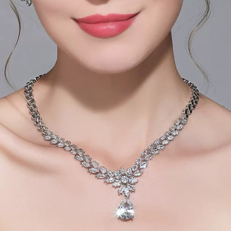 Heavy Industry Simulated Moissanite Pendant Necklace Earring Jewelry Set